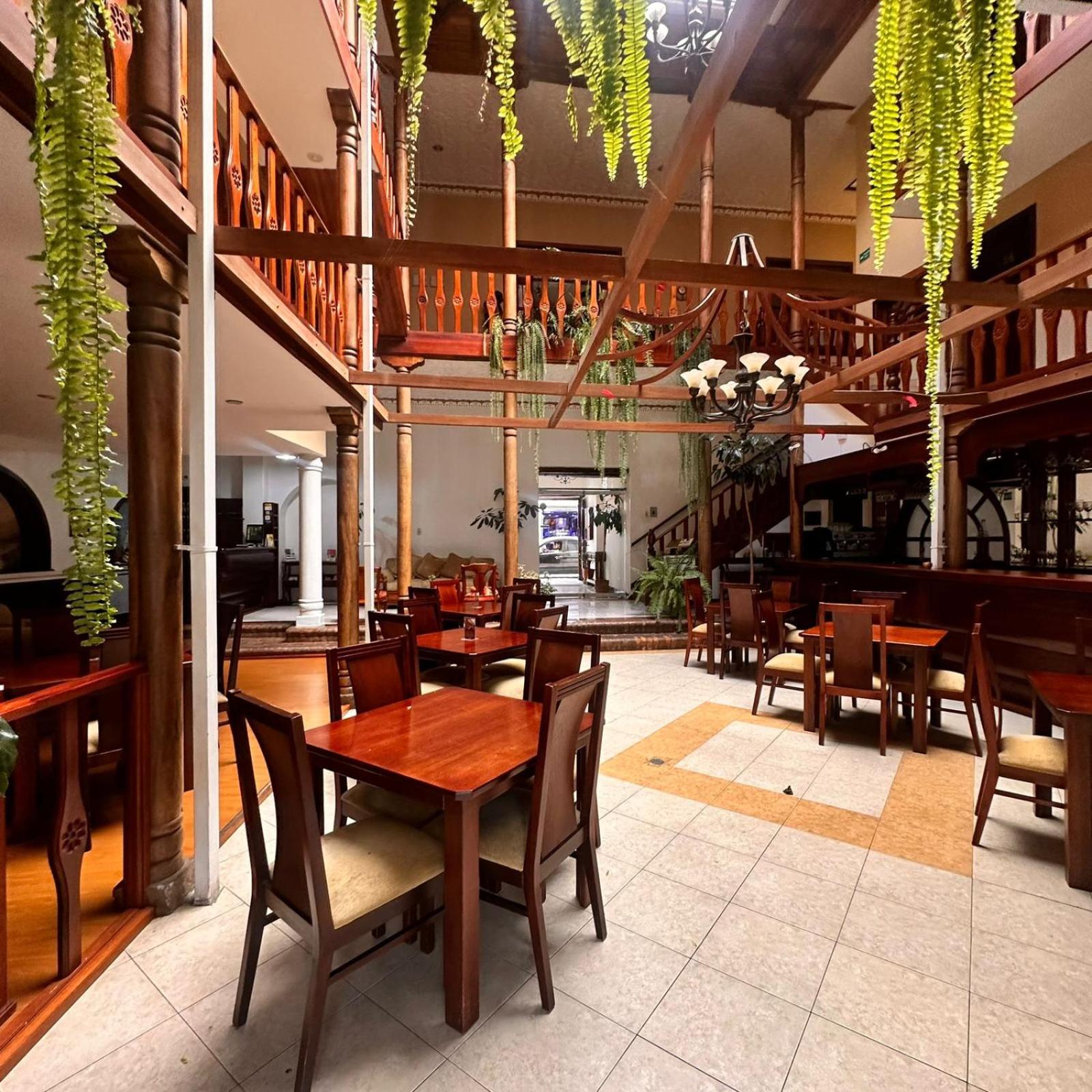 Coronel Hotel